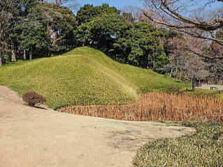 築山（小慮山）