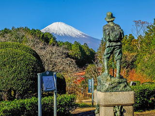 秩父宮殿下の銅像